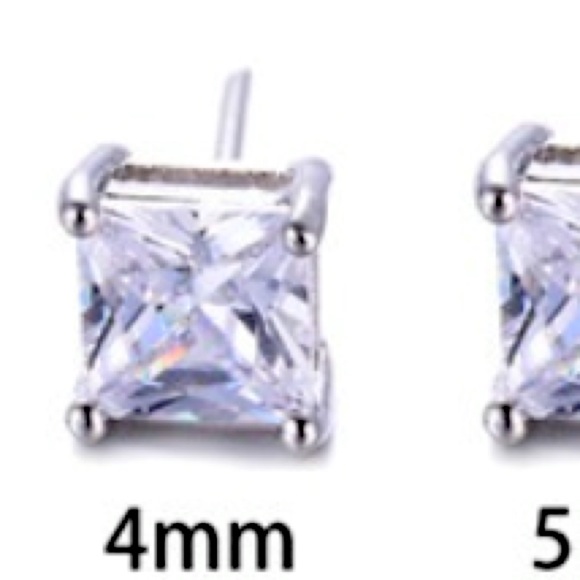 In 2n Xmas Eve! Sterling 4mm 4 Prong W Sapp Studs - Picture 2 of 4